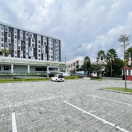 Redliving Apartemen Barsa City By Ciputra - Wm Property Yogyakarta Exterior photo